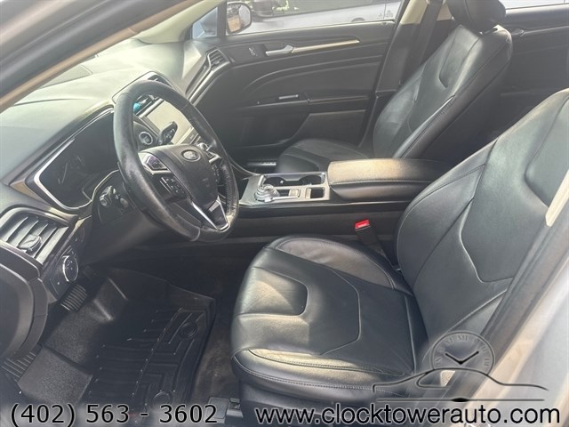 Vehicle image 28