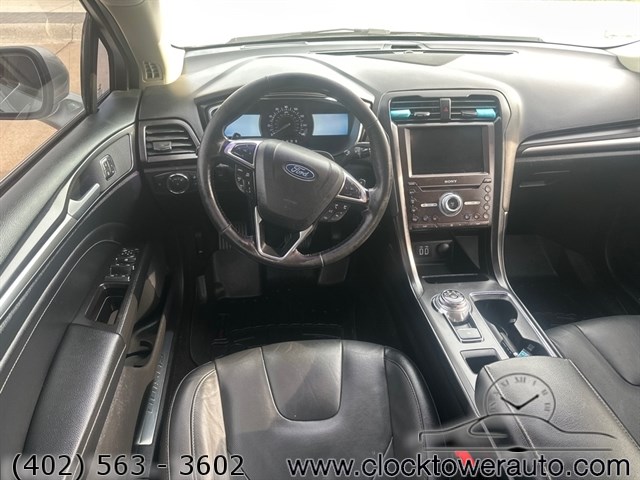 Vehicle image 30