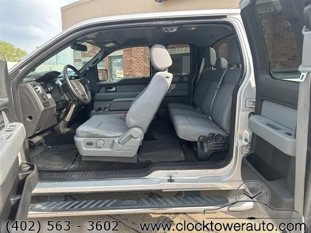 Vehicle image 10