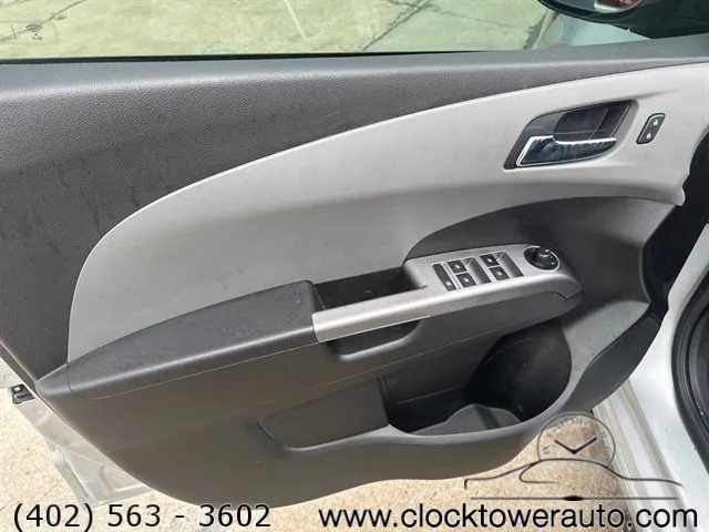 Vehicle image 20