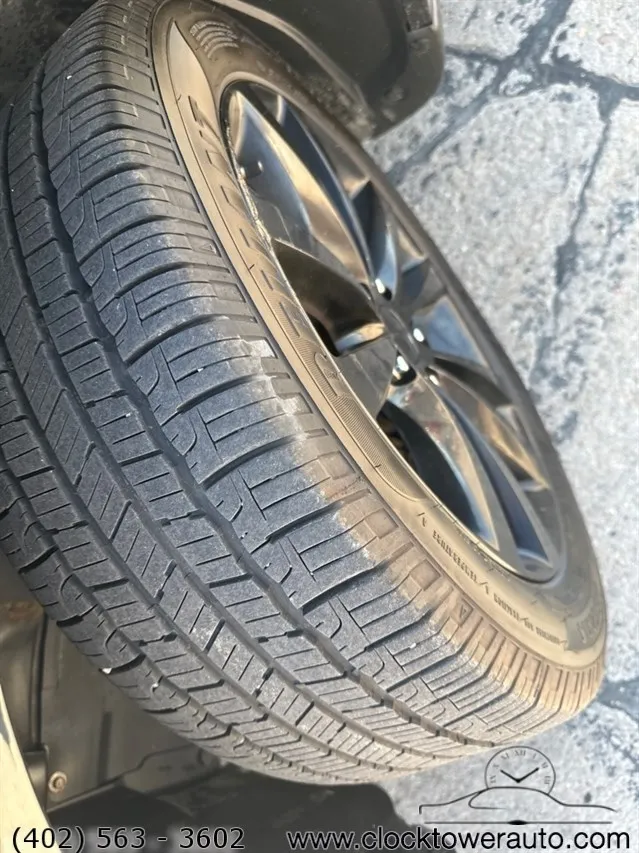 Vehicle image 22